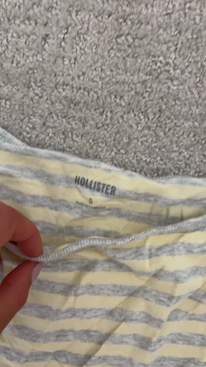 Hollister Co. yellow and gray striped crop top in a S #hollister #stripes thumbnail 2