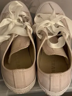 Converse Light Pink pastel Low-Top Sneakers with Satin Ribbon Laces thumbnail 2
