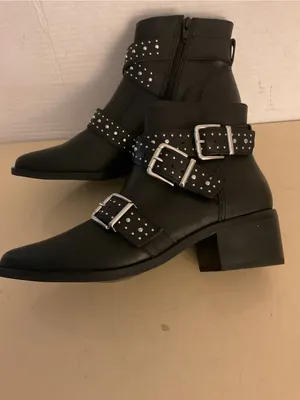 Steve Madden women Black leather Studded Buckle biker moto Ankle Boots US 6 thumbnail 7