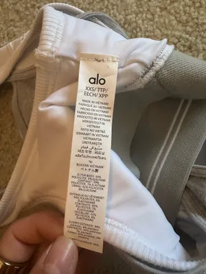 Alo Sports Bra Yoga thumbnail 3