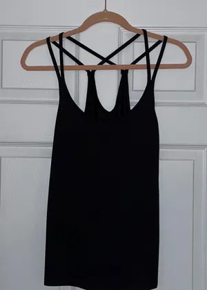 Women’s Old Navy workout tank top thumbnail 1