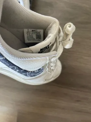 Nike Air Force 1 Essential Paisley Women’s Sneakers thumbnail 7