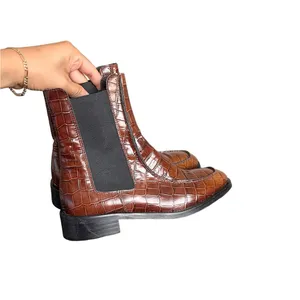 Anthropologie Pilcro & The Letterpress Chelsea Croc Chocoolate Brown Boots thumbnail 10