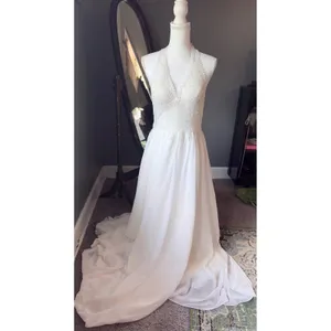 JJs House White Lace Halter Wedding Dress thumbnail 4