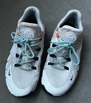 Nike Free Metcon 4 thumbnail 2