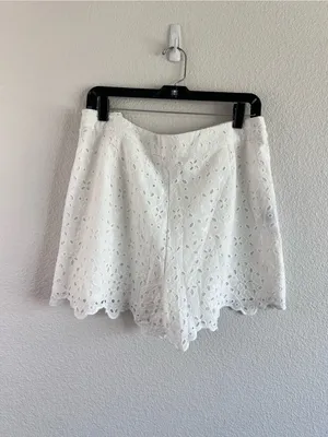 J. McLaughlin Women's Mina Eyelet‎ Scalloped Cotton Lined Shorts White Coastal thumbnail 4