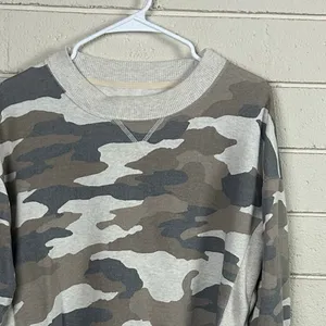Aerie Good Vibes Gray Camo Oversized Crewneck Sweatshirt size S thumbnail 7