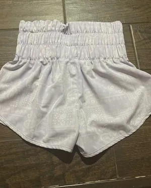 High-Rise Vanilla Star Shorts thumbnail 1