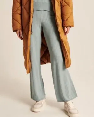Abercrombie And Fitch 90s Straight Leg Sweater Pants thumbnail 1