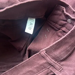 Women’s Pants thumbnail 3
