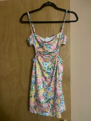 Beginning Boutique Floral Dress thumbnail 3