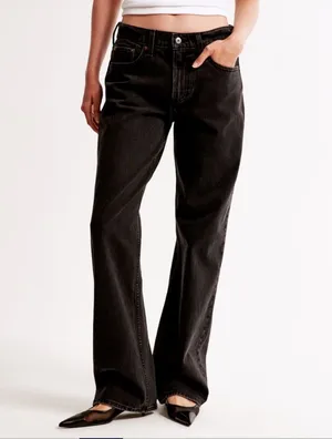 Low-Rise Baggy Abercrombie Jeans thumbnail 1