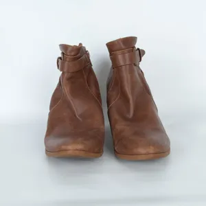 BearTraps Womens Nanette Ankle Boots Size 8M Tan Side Zip Casual‎ Workwear thumbnail 2