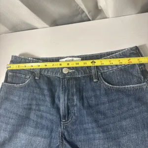 Hollister Women High Rise 5" Relaxed Cut‎ Off Blue Denim Jean Shorts Size 12 W31 thumbnail 3