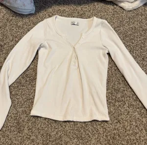 Hollister White Long Sleeve thumbnail 1