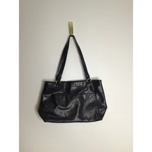 Born Shoulder Bag Womens Medium Black Excellent Leather Chevron Handbag thumbnail 2