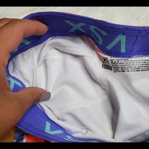 Victoria's‎ Secret Running Shorts thumbnail 3