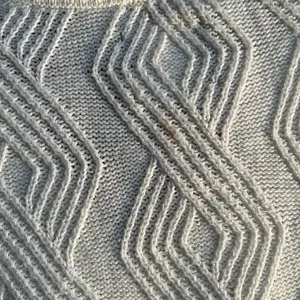 abercrombie & fitch cable knit V-Neck oversized sweater vest in xl thumbnail 4