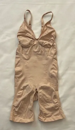 Skims (B11) Seamless Sculpt Mid Thigh Bodysuit Nwot Size L thumbnail 1