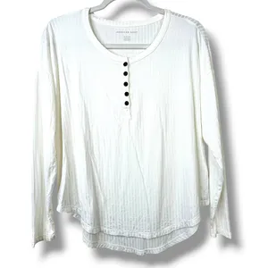 NEW American Eagle Soft & Sexy Ivory White Ribbed Knit Relaxed Fit Henley Top XS thumbnail 2