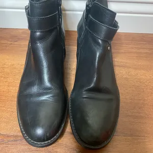 Ankle booties with leather buckle Black Size 7 thumbnail 4