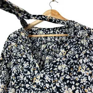 Sienna Sky Floral Top Womens M Black Floral Ditsy Tie Back Cottagecore Witchy thumbnail 5