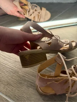 Charlotte Russe Lace-Up Cutout Block Heel Sandals thumbnail 5