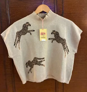 Entro NWT Animal Print Sweater Vest Medium Mock Neck Knit Top Boutique thumbnail 1