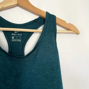 Nike dri fit turquoise racerback tank top women's size‎ m lightweight athleisure thumbnail 2