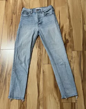 ARITZIA Denim Forum The Yoko High Rise Slim Straight Jeans Women's 25 Light Wash thumbnail 1