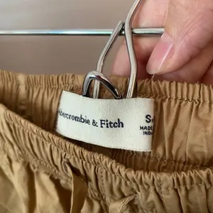Abercrombie & Fitch Khaki Streetwear Parachute Utility Cargo Pants Baggy Small thumbnail 3