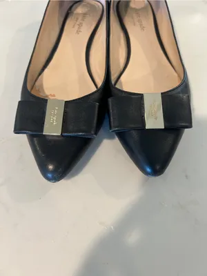 Kate Spade Norah Black Pointed-Toe Leather Flats with Bow and Gold Plaque size 8 thumbnail 2