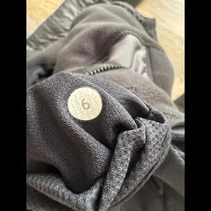 Lululemon Fleecy Keen Jacket III Black Size 6 thumbnail 5