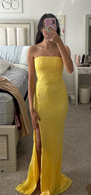 yellow long sequined formal dress Size XS thumbnail 1