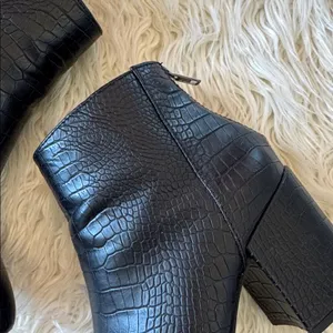 Steve Madden Julianne Black Crocodile Boots thumbnail 4