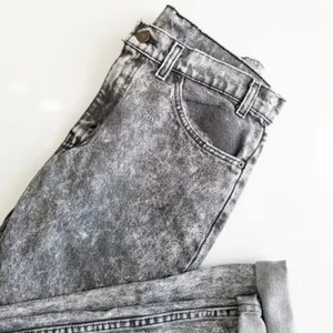 LEVI'S Acid Wash High Waist Mom Jeans W15"‎ thumbnail 2