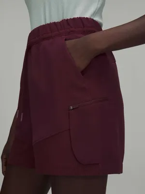 Lululemon Relaxed High-Rise Cargo Short 4.5"‎ Size 4 Cassis thumbnail 7