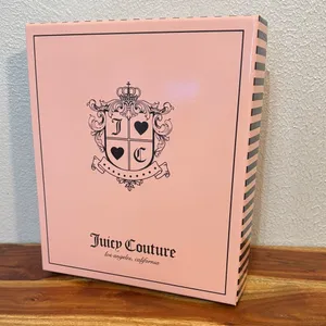 Juicy Couture Beanie Scarf Set Cream Ivory Winter Knit Pom Pom Gift Box Y2K thumbnail 5