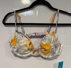 NWT Cupshe Floral Underwire Bikini Top - White &‎ Yellow thumbnail 1