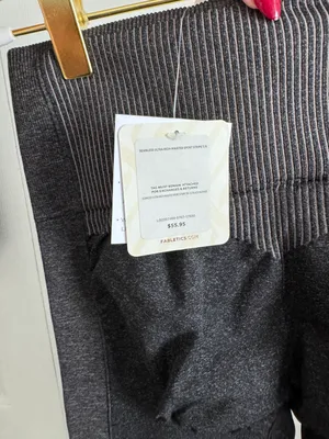 Fabletics NWT Seamless Low Impact Sports Bra And Leggings Set thumbnail 7