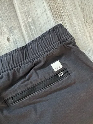 Vuori Women's Vintage Ripstop Shorts In Charcoal Grey Size Medium thumbnail 5