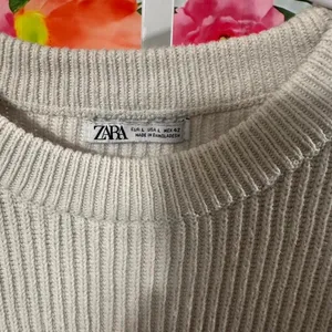 S203. Zara cream oversized sweater Size L thumbnail 2