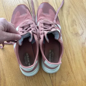 Adidas Originals FLB W Flashback Runners Raw Pink/White BY9301 Sz 8 1/2 Sneakers thumbnail 9