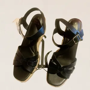 Time and Tru Womens Black Espadrille‎ Wedge Sandals Platform Buckle Strap Size 9 thumbnail 4