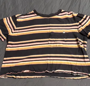 Billabong Cropped T-Shirt thumbnail 1