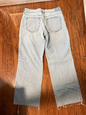 Hollister Low-Rise Baggy Jeans thumbnail 4