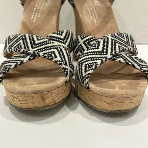 Toms Women's Seinna Aztec Black and white‎ pattern Wedge Heel Sandals Size 6 thumbnail 3