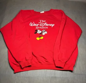 Hanes Red Crewneck Sweatshirt with Classic Label XL thumbnail 1