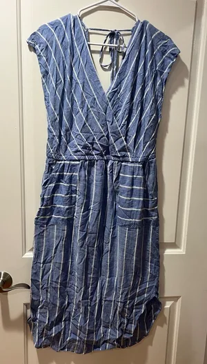 Universal Threads Universal Thread Blue and White Striped Midi Dress thumbnail 1