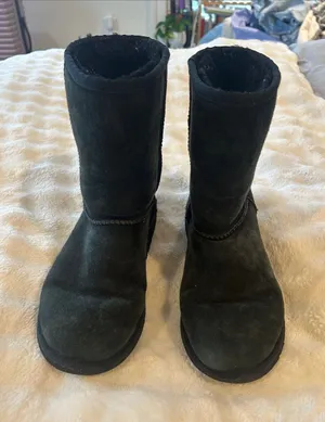UGG Black Shearling Lined Boot thumbnail 1